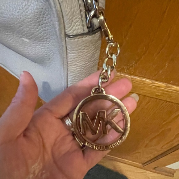 Michael Kors jet set large east west bag - Picture 7 of 8